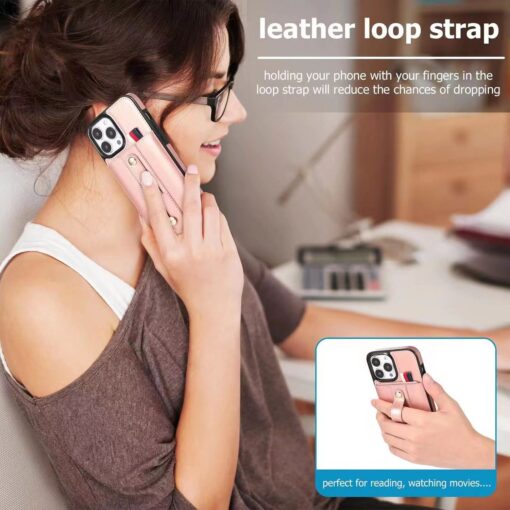 نقدم لكم حافظة iphone الجلدية الحمراء الحصرية الخاصة بنا   مزيج مثالي من الأناقة والعملية صُنعت هذه الحافظة بدقة لجميع موديلات iphone وتتميز بتصميم فريد من الجلد الأحمر الذي لا يأسر العين فحسب بل يضمن أيضًا المتانة مجهزة بفتحة بطاقة مخفية سرية اسحب الفتحة بشكل مريح عندما تحتاج إلى الوصول السريع إلى بطاقاتك لا يوفر الحزام الجلدي المبتكر قبضة آمنة فحسب مما يقلل من خطر السقوط ولكنه يعمل أيضًا كحامل للقراءة أو مشاهدة الأفلام بدون استخدام اليدين استمتع بالحماية القصوى مع ميزات مقاومة الصدمات ومصدات الهواء التي تعمل على حماية هاتفك أثناء السقوط العرضي مع ارتفاع مدروس بمقدار 1 مم فوق الشاشة يظل جهازك محميًا قم بترقية تجربة iphone الخاصة بك   استمتع بالأناقة والراحة والحماية الموثوقة مع حافظة iphone الجلدية الحمراء الخاصة بنا | maqwhale