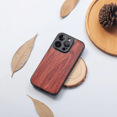 Red-brown red wood design iPhone cover, offering natural elegance and sturdy protection with a unique, premium finish.